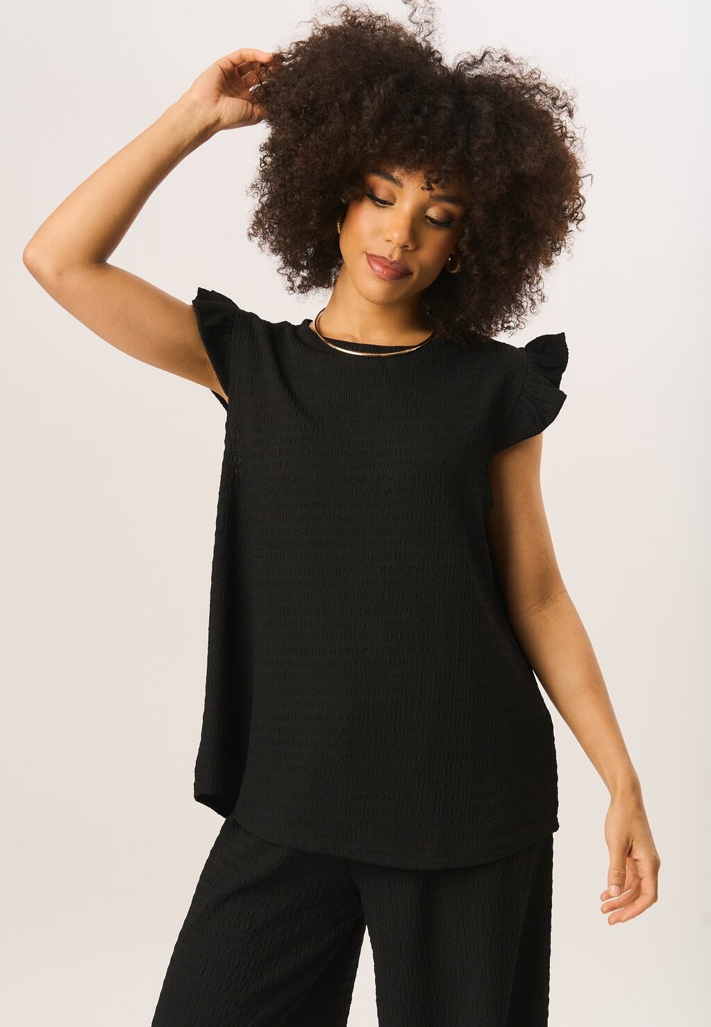 

Блуза SLEEVES TEXTURED GINI LONDON, черный