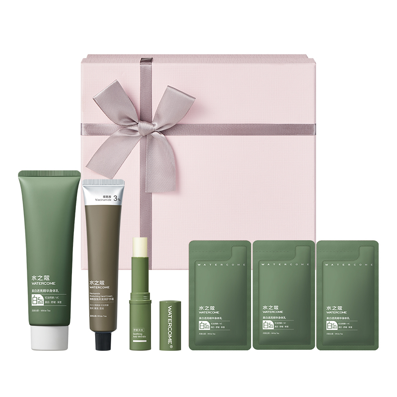 

Набор из трех средств: лосьон для тела, крем для рук и бальзам для губ WATERCOME