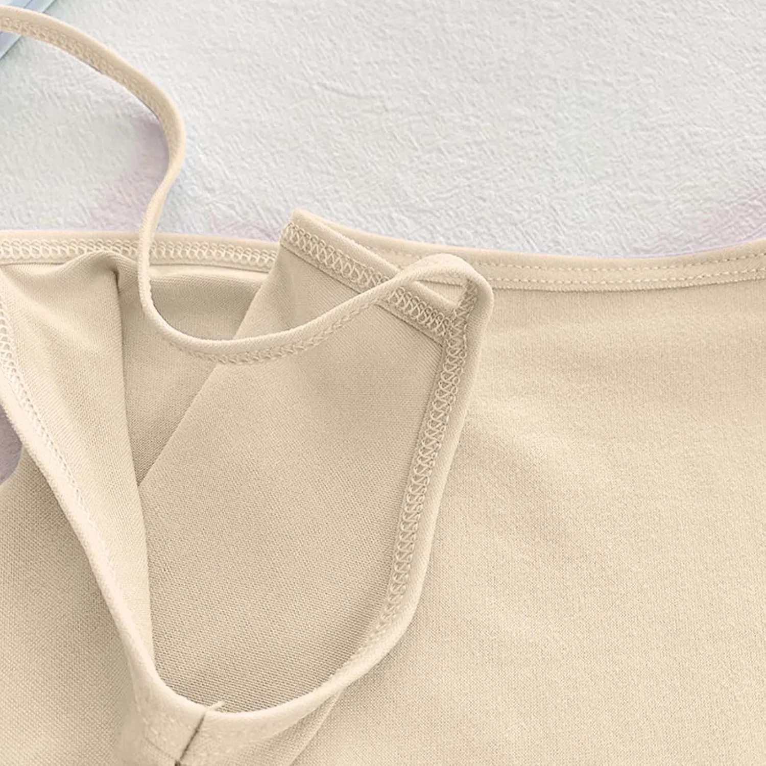 Женский топ на тонких бретелях, свободный, Beige — фото 4