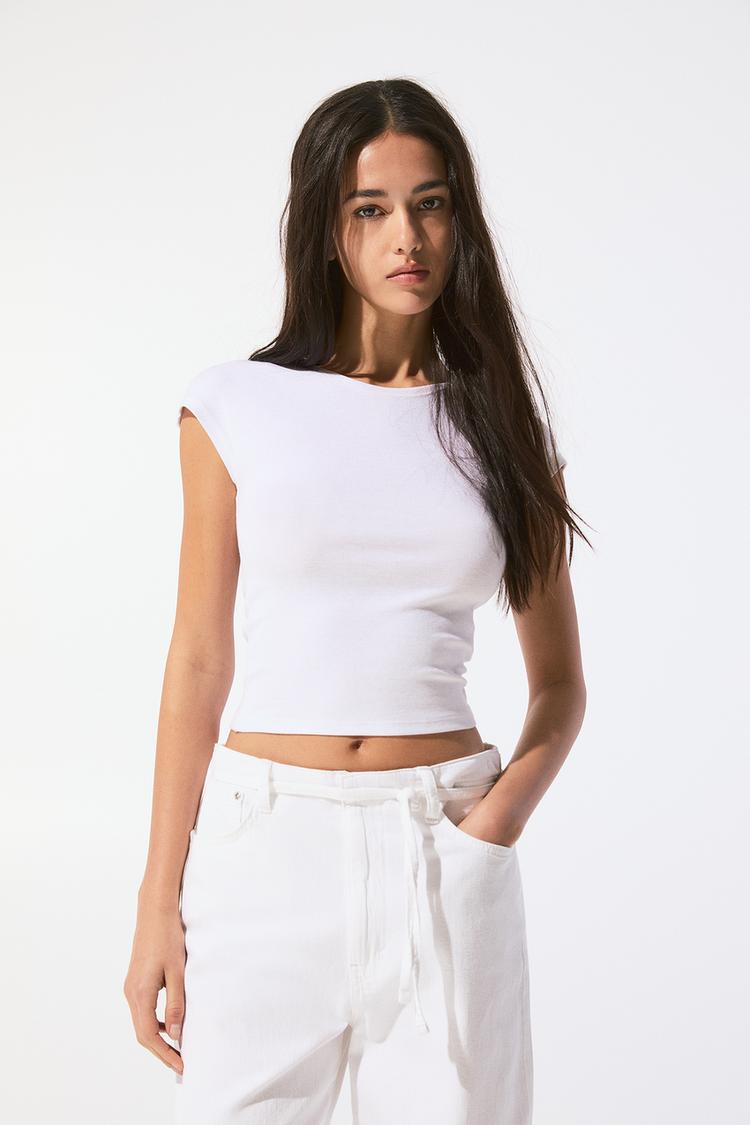 

Приталенная футболка с длинными рукавами Pull And Bear, белый