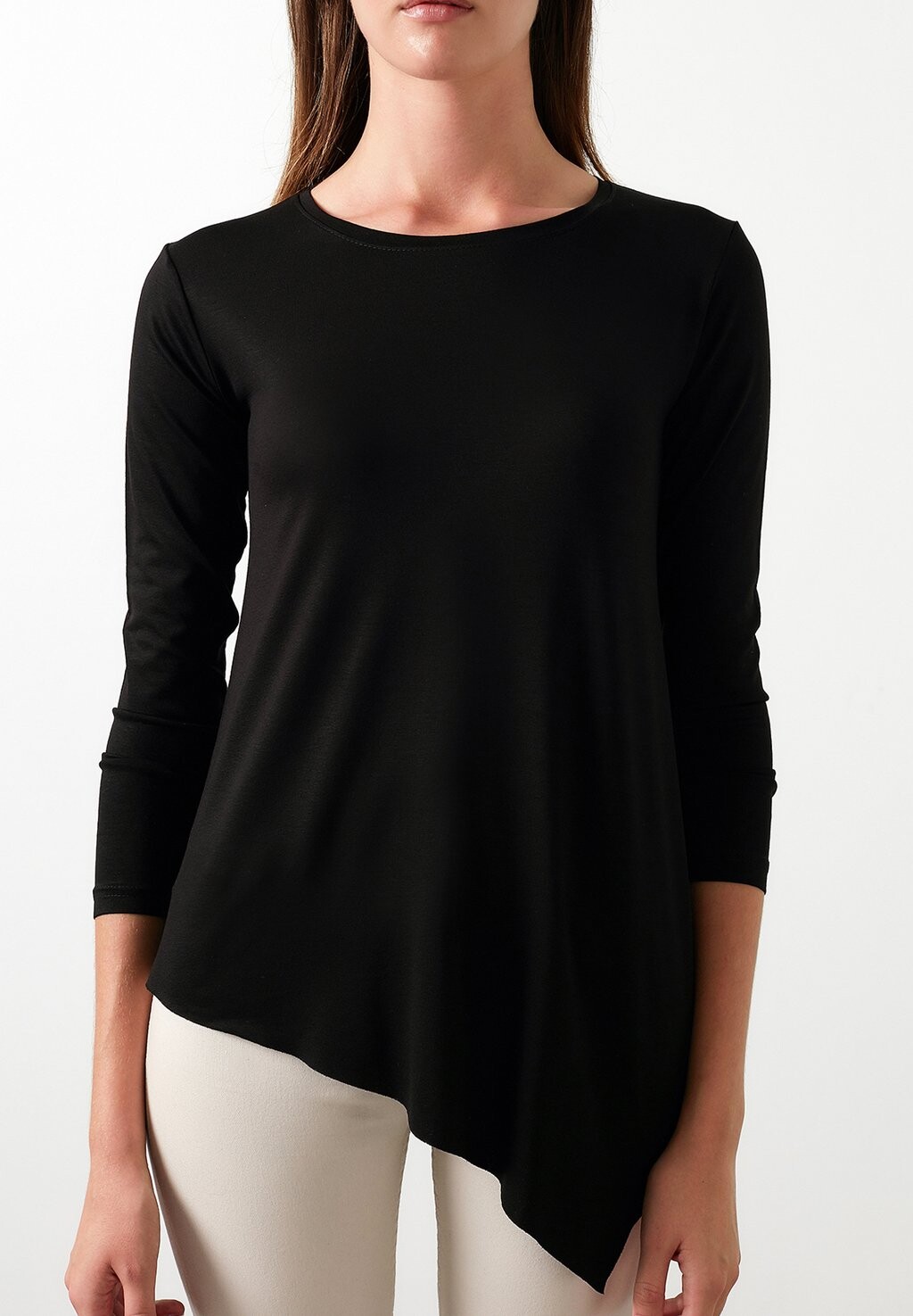 

Блузка ASYMMETRIC CUT CREW NECK LELA, цвет black