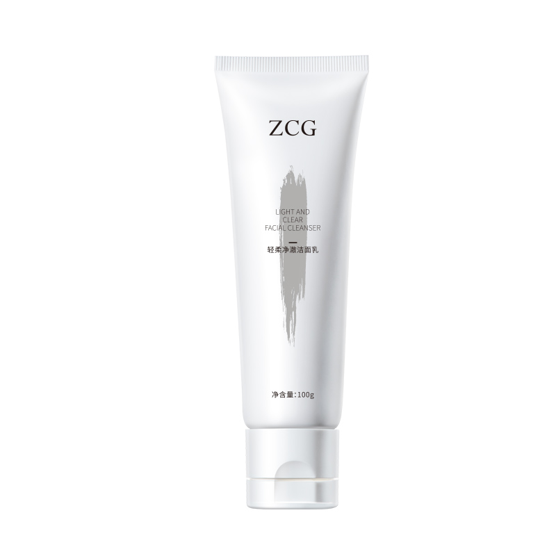 

Нежный и прозрачный очищающий лосьон увлажняет и питает 100г/100г*2 ZCG