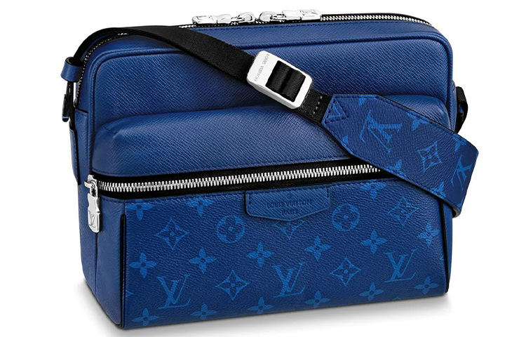 

Курьерская сумка для активного отдыха Navy Blue LOUIS VUITTON