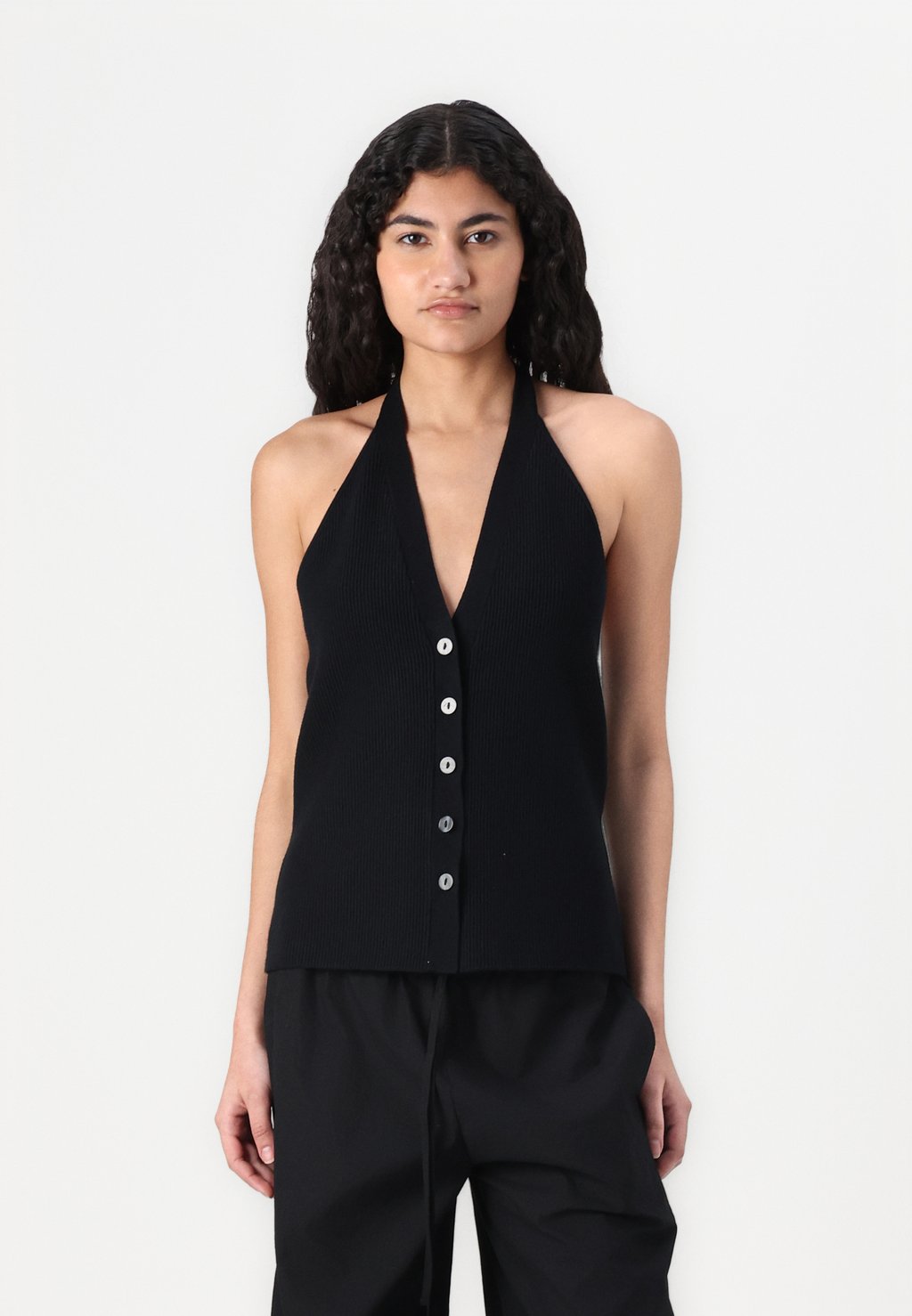 

Топ HALTER VEST Abercrombie & Fitch, черный