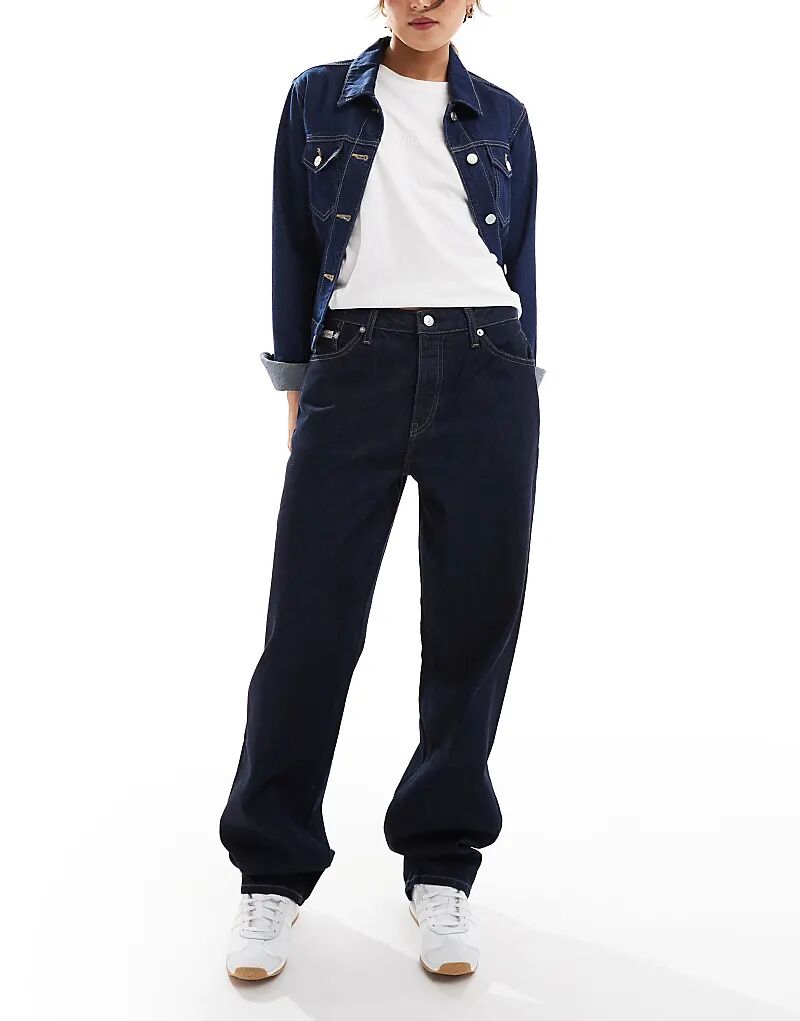 

Свободные джинсы 90-х годов, темного цвета, выстиранные Calvin Klein Jeans