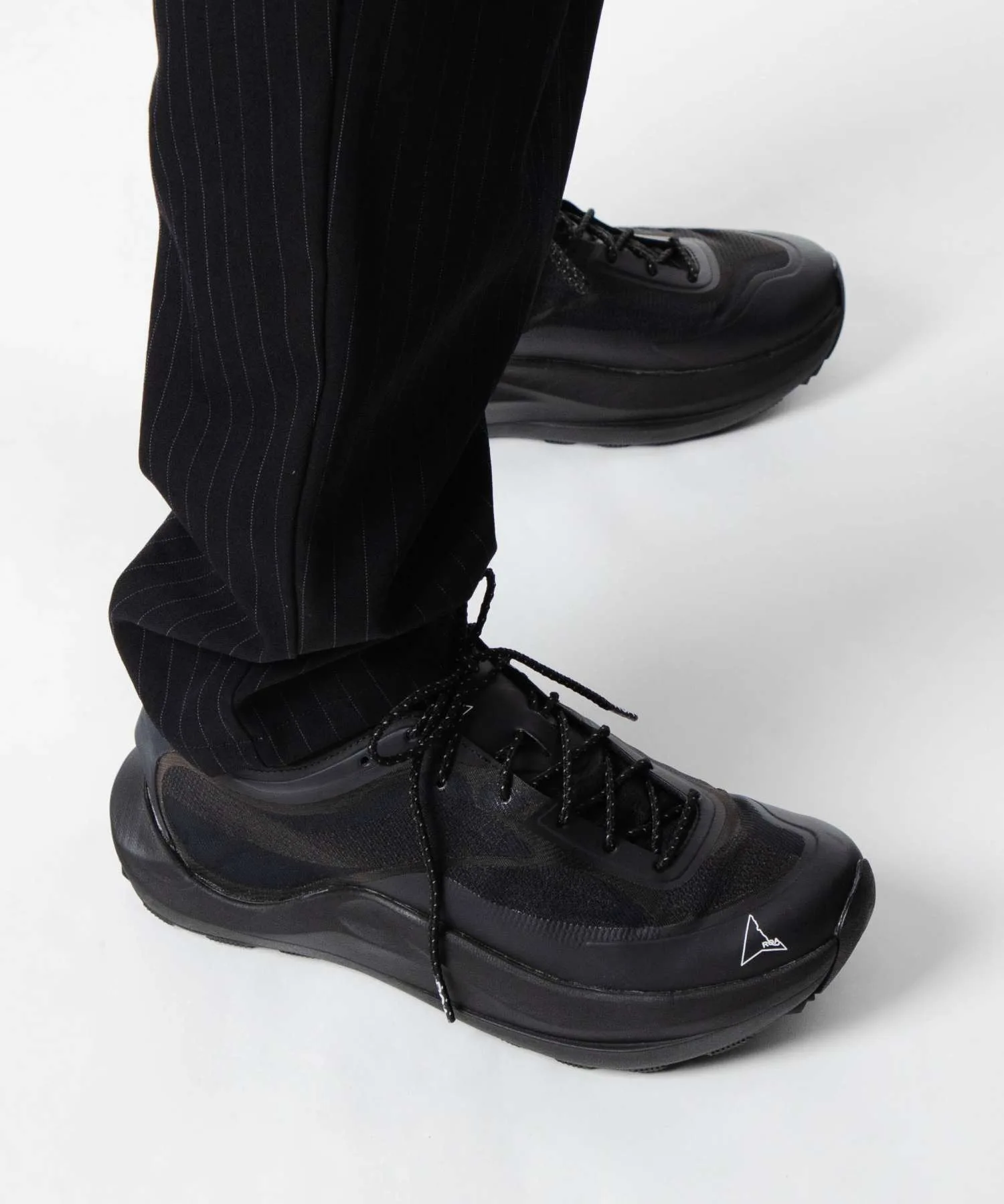 Мужские кроссовки для треккинга Vibram Sella ROA чёрные — фото 2
