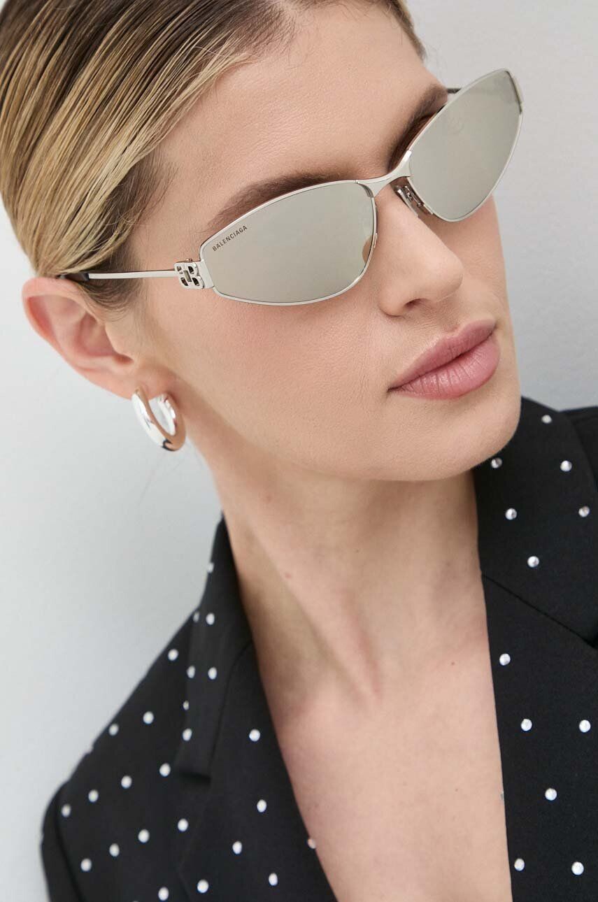 

Солнцезащитные очки Balenciaga, серебряный