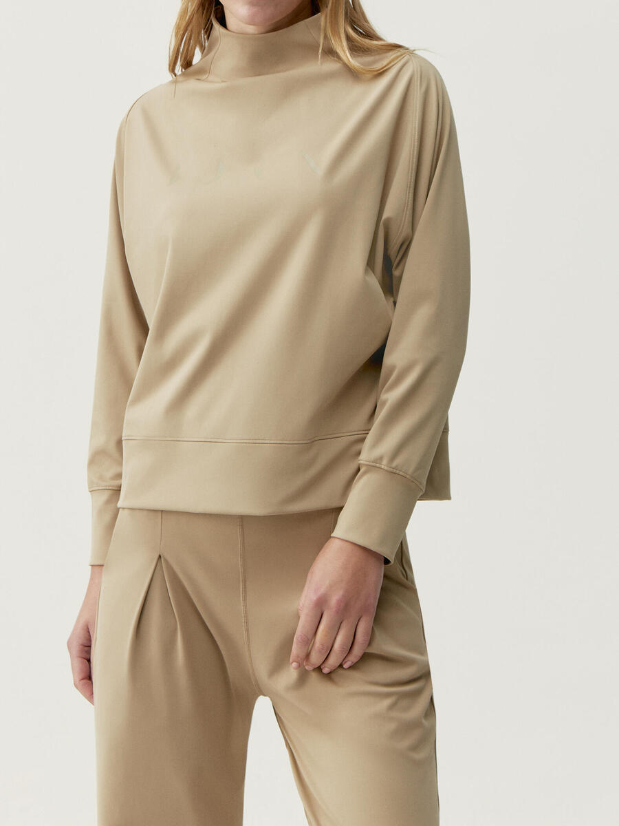 

Женская спортивная толстовка Loana Born Living Yoga