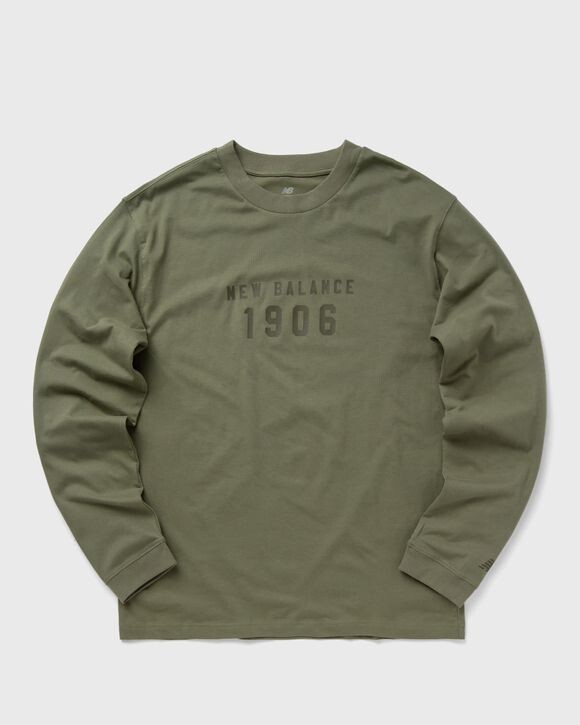 

Футболка New Balance Sport Essentials Graphic Long Sleeve T-Shirt, цвет darkoliv (dek)
