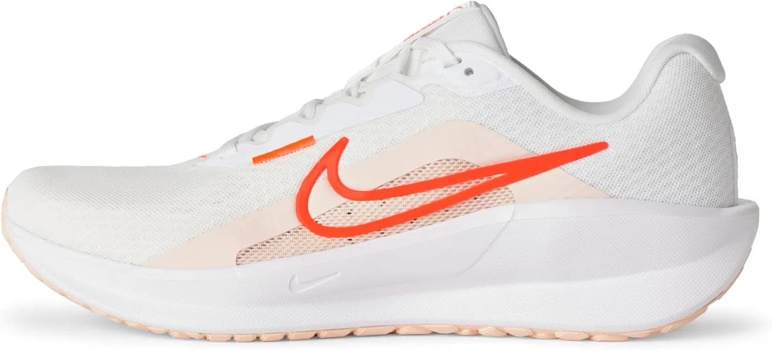 Женские беговые кроссовки Nike Downshifter 13 FD6476 для бега по шоссе, White Bright Crimson Washed Coral