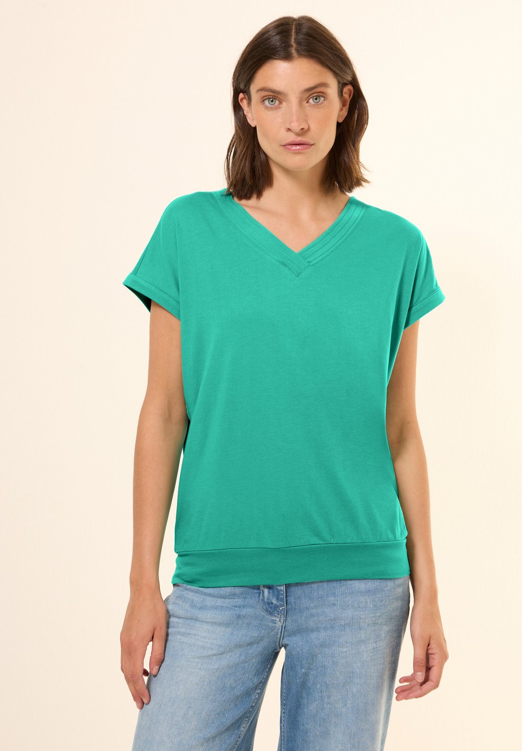 

Базовая футболка V-NECK Cecil, зеленый