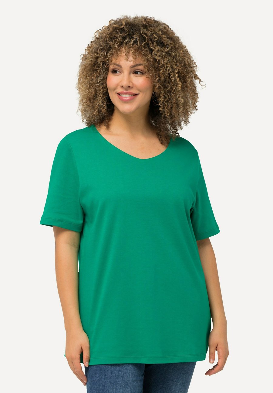 

Футболка Ulla Popken Basic T-shirt, Emerald/Neon Green, Зеленый, Футболка Ulla Popken Basic T-shirt, Emerald/Neon Green