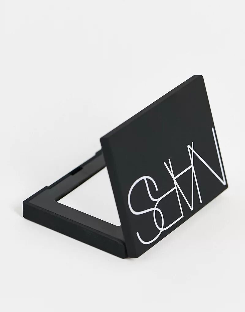 NARS – Светоотражающая мини-компактная пудра для фиксации — фото 4