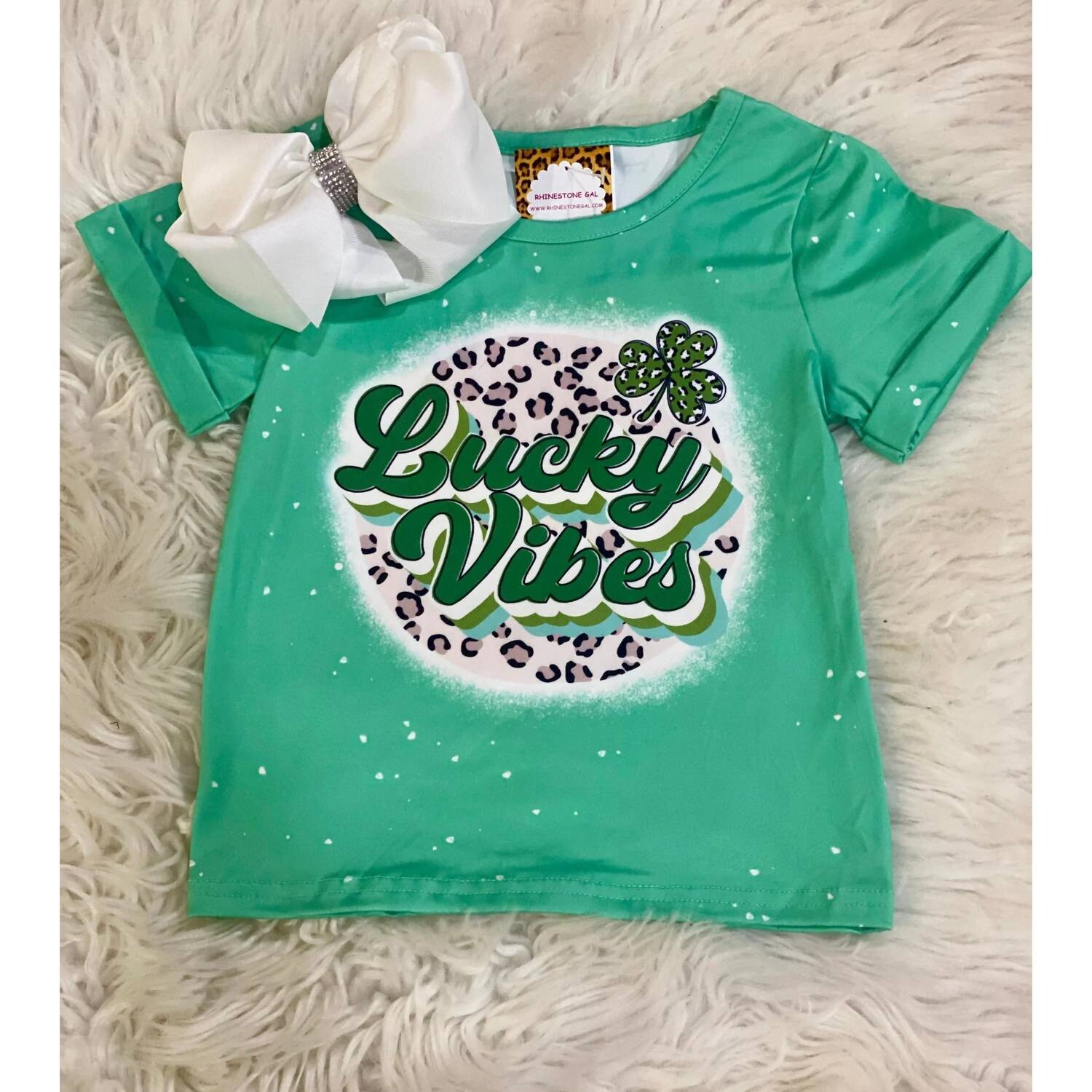 

Зеленая отбеленная футболка Girl's Lucky Vibes Lady Charm, зеленый