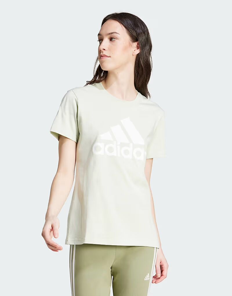 

Футболка с логотипом Adidas Essentials из льна зеленого цвета Adidas Performance
