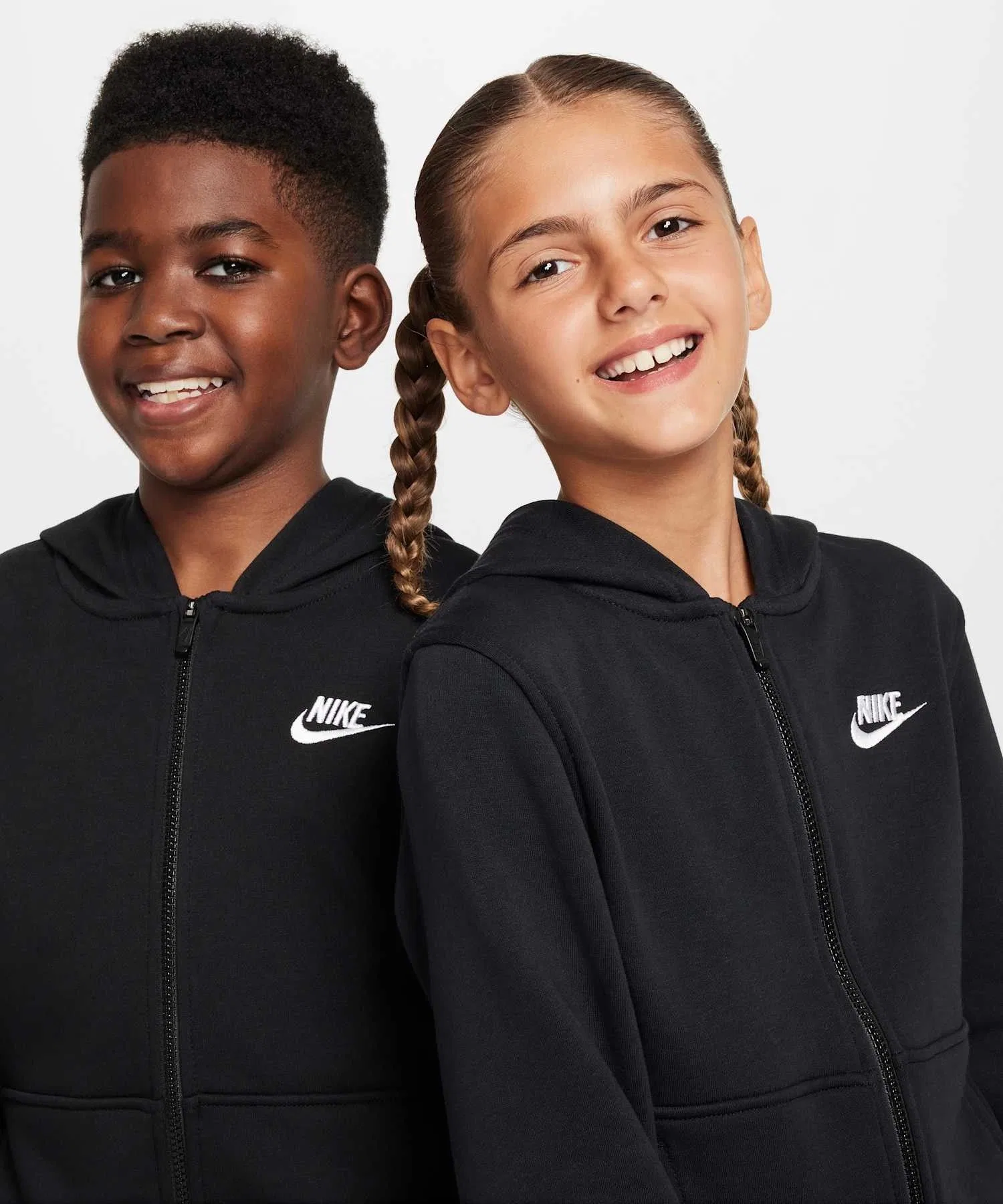 Детская толстовка Nike Club Fleece из французского махрового трикотажа на молнии / Детская толстовка Nike Club Fleece из французского махрового трикотажа на молнии FD3017-010, черная — фото 3