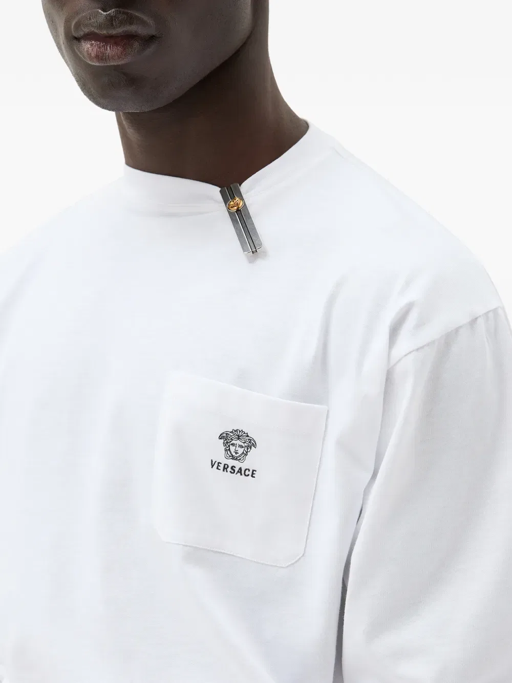 Футболка с длинными рукавами и карманом Versace, белый — фото 4