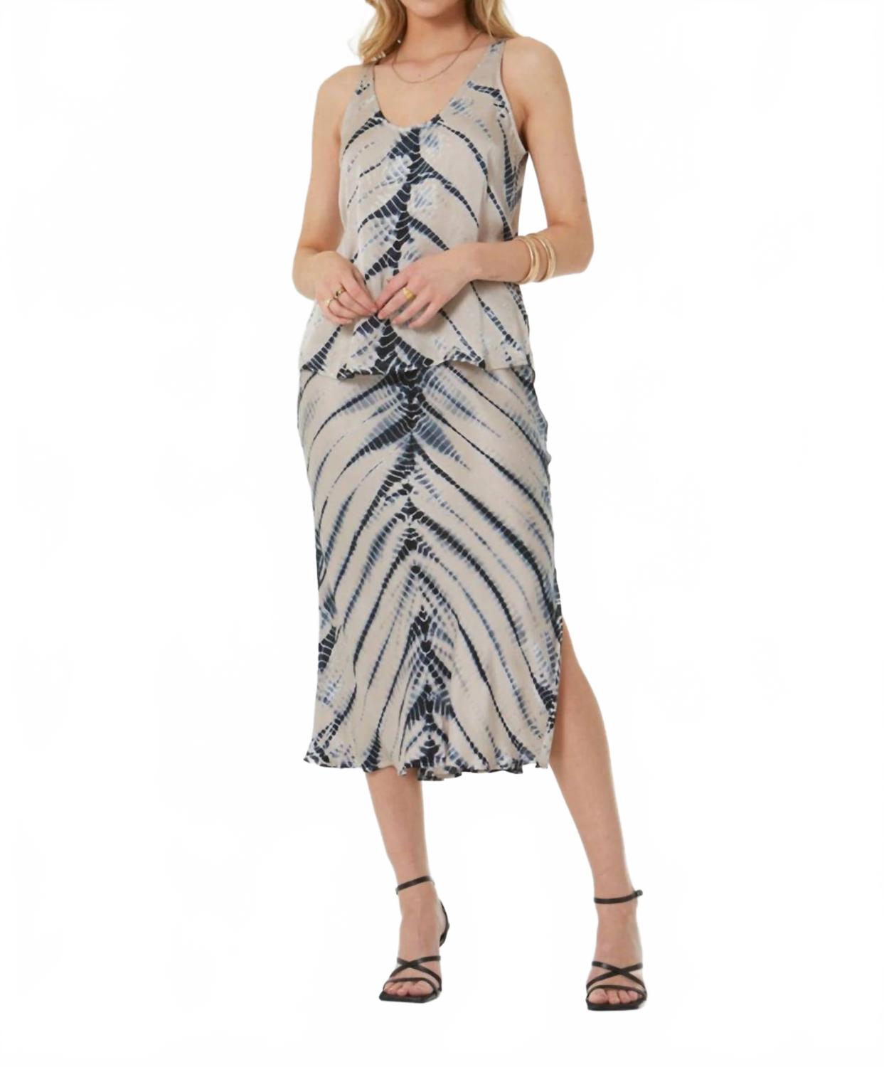 

Майка Нари из песчаника Young fabulous & broke, sandstone