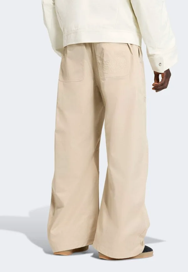 Брюки Adidas Originals, Stone Khaki/Stone Khaki — фото 2