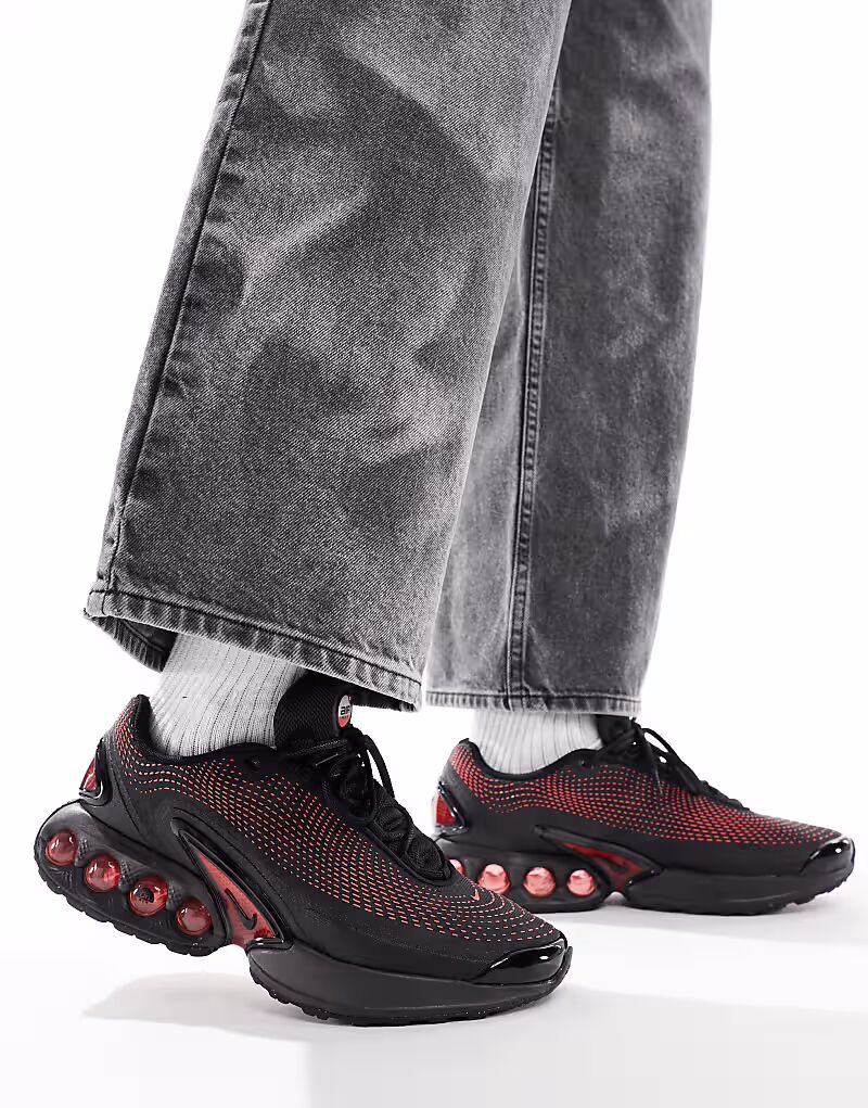 

Кроссовки Nike Air Max DN черного и красного цвета