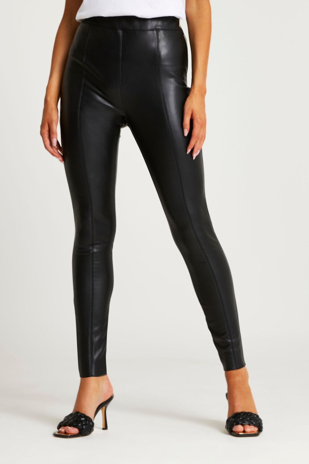 

Узкие брюки на стрейч и на молнии River Island, черный