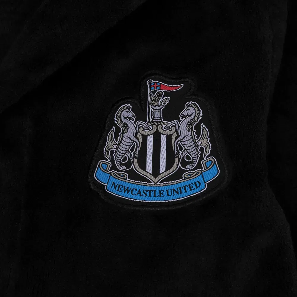 Детский халат с капюшоном Newcastle United Fc, черный — фото 2