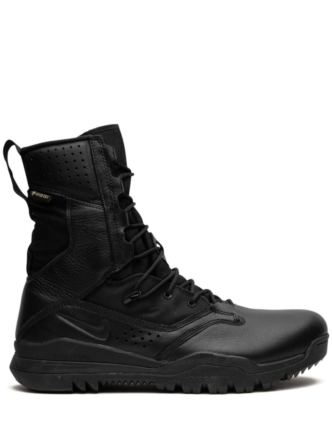 

Ботинки SFB Field 2 8" GTX "Gore Tex - Triple Black" Nike, черный