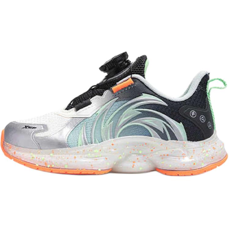 

XTEP Непромокаемые и дышащие низкие детские кроссовки для бега black white silver green для детей 3-7 лет