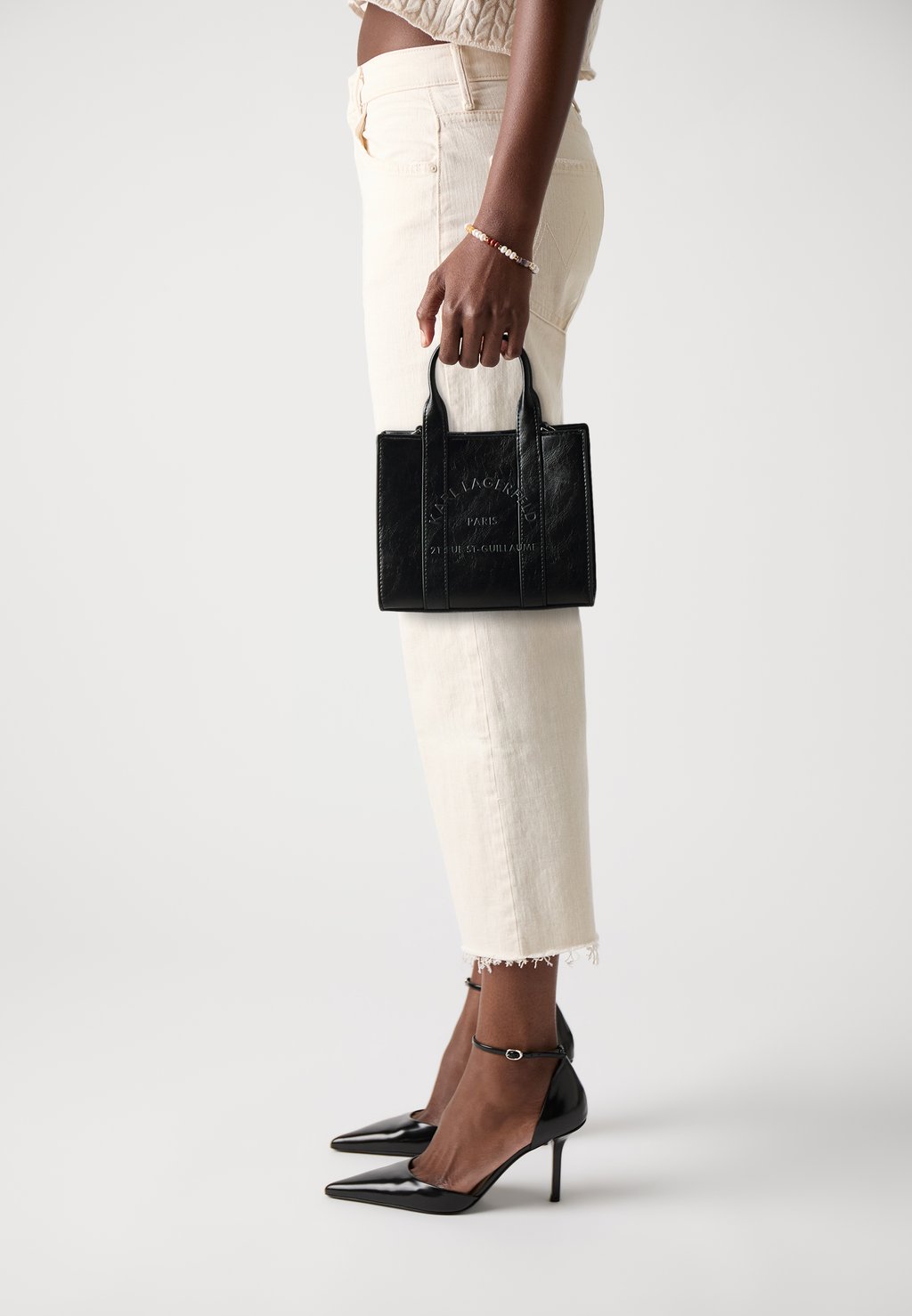 

Сумка CRINKLE SQUARE TOTE KARL LAGERFELD, бежевый