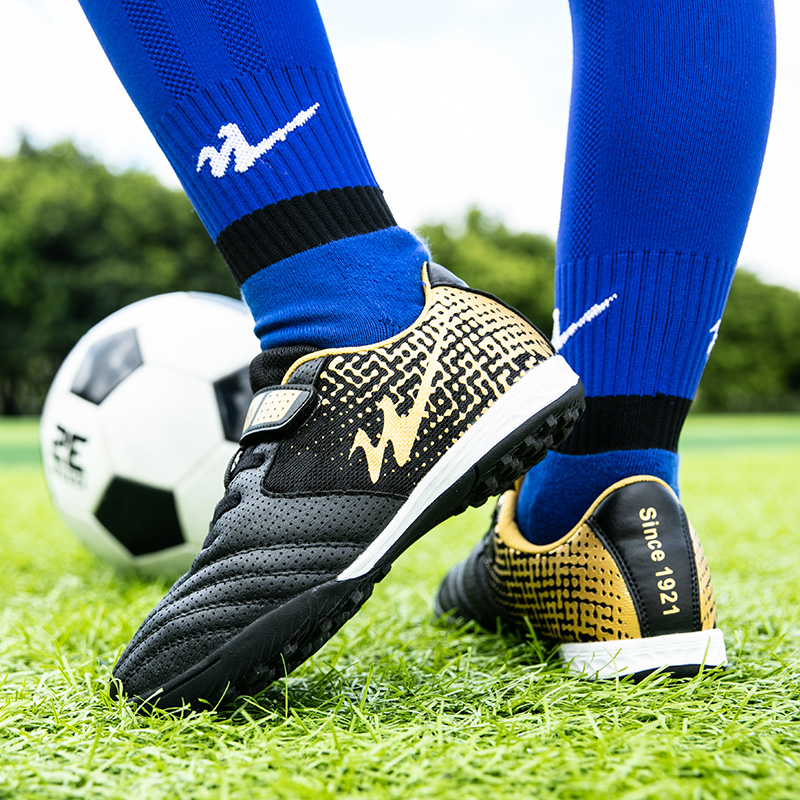 Детские футбольные бутсы Low Top Kids' Soccer Shoes Kids Binary, черно-золотые — фото 2