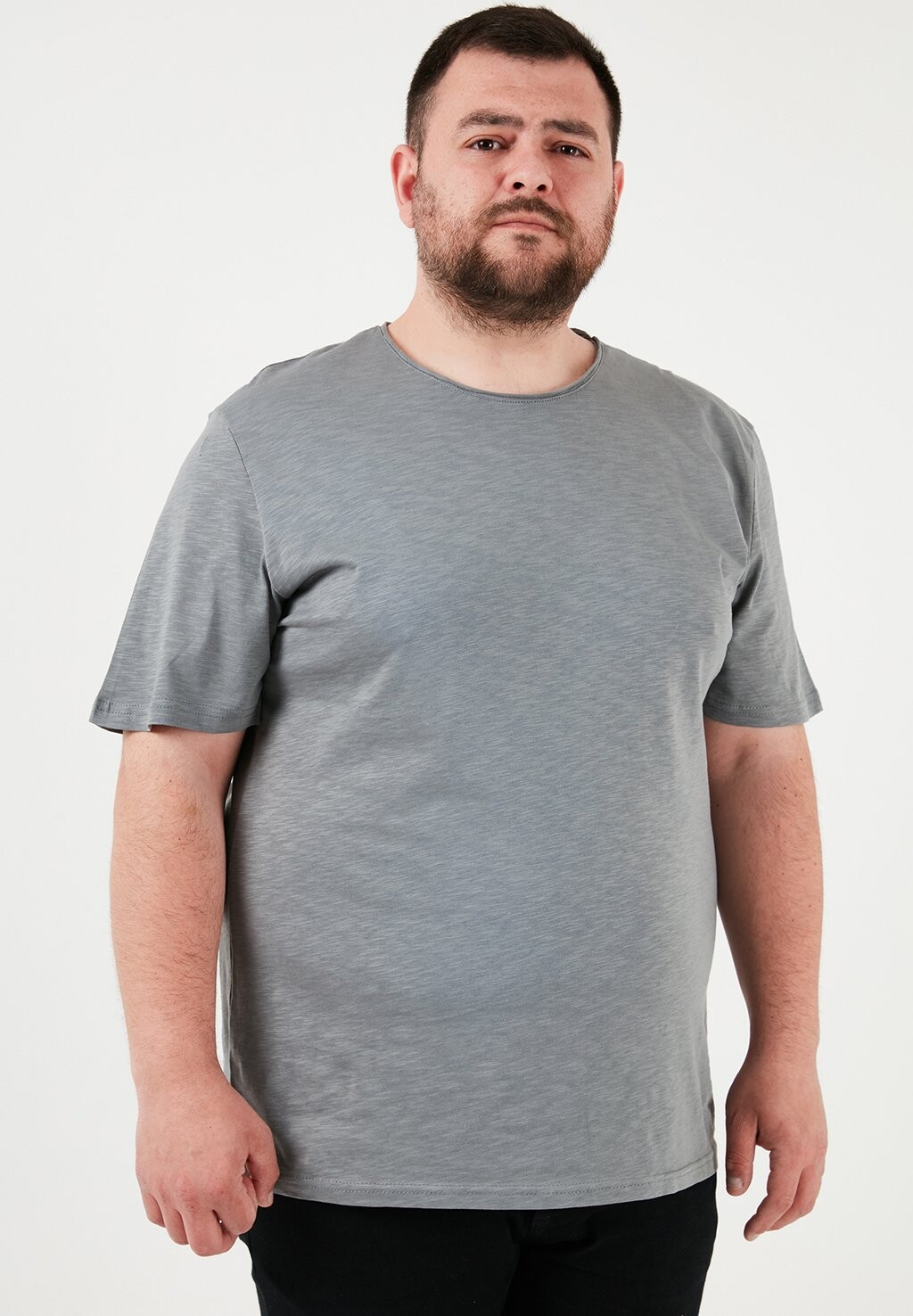 

Базовая футболка PLUS SIZE Buratti, светло-серый