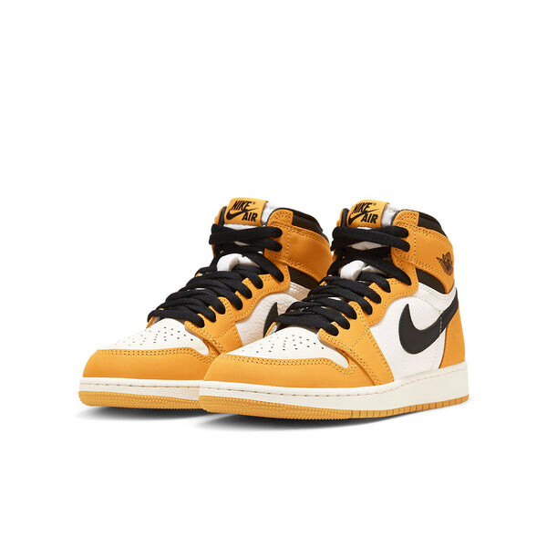 Кроссовки (GS) Air Jordan 1 Retro High OG 'Yellow Ochre', желтый — фото 3