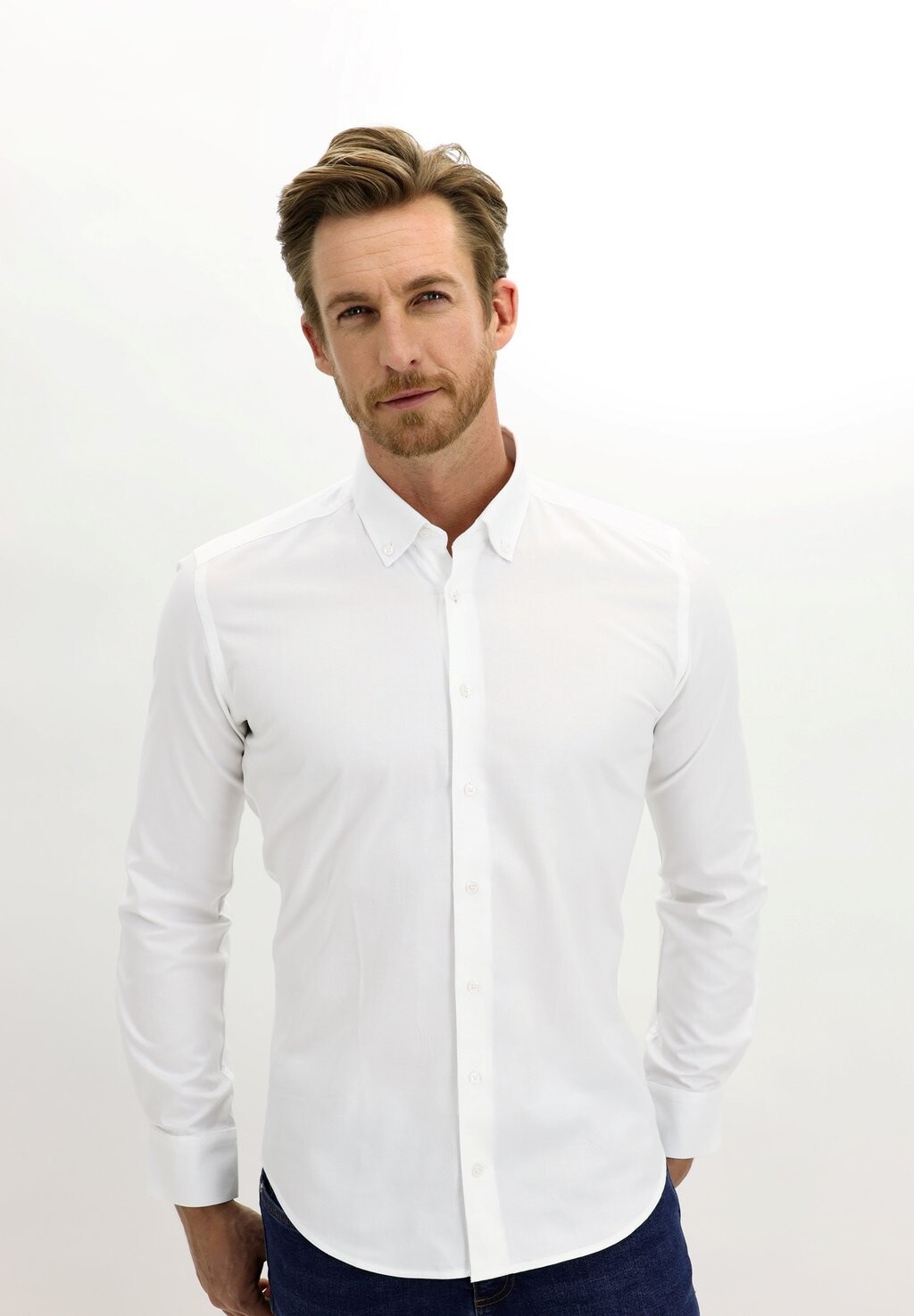 

Деловая рубашка OXFORD GEKNÖPFTER KRAGEN SLIM FIT TALL Kigili, цвет White