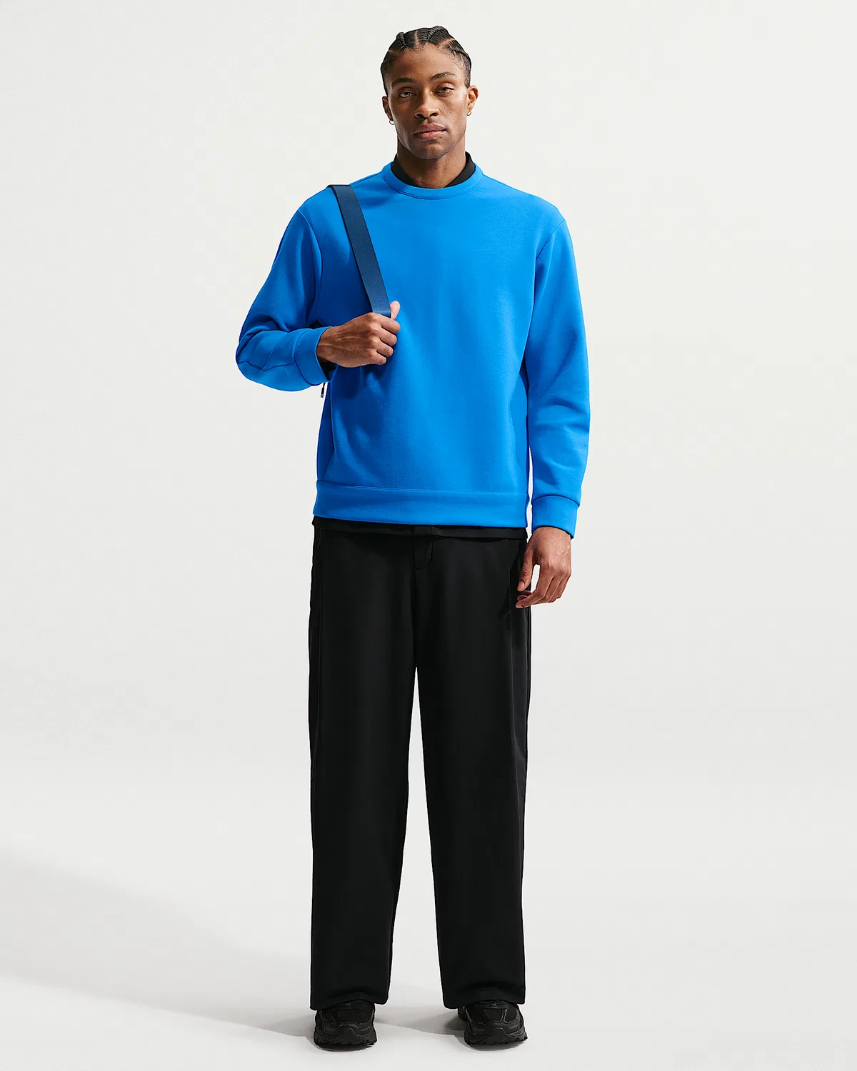 Мужская футболка Nike 24.7 ImpossiblySoft Dri-FIT Crew, Light Photo Blue/Black/Blue Spark — фото 4