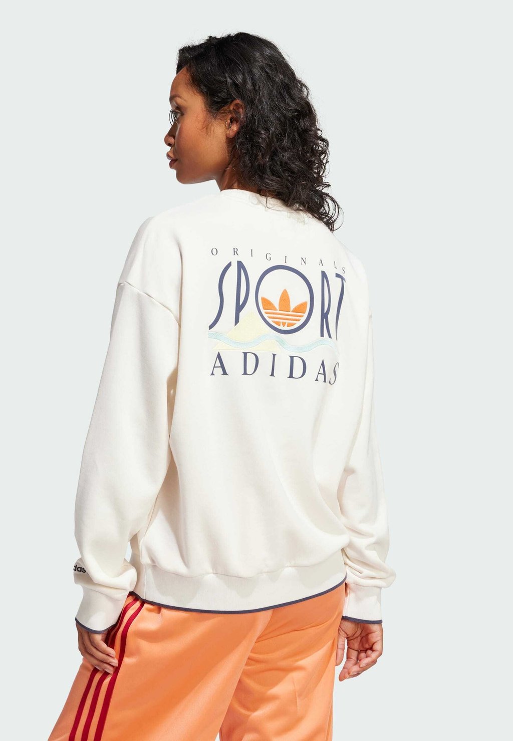 

Толстовка GRAPHIC SPORTS Adidas Originals, белый