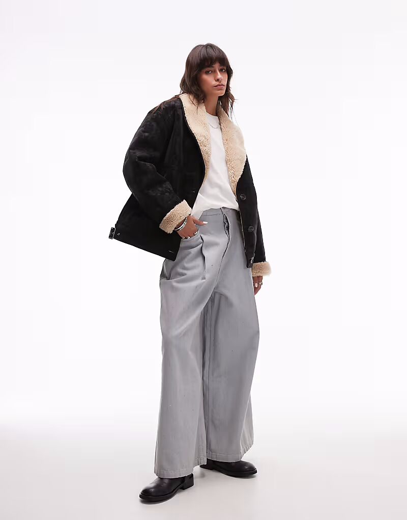 

Дубленка черного и кремового цветов Topshop