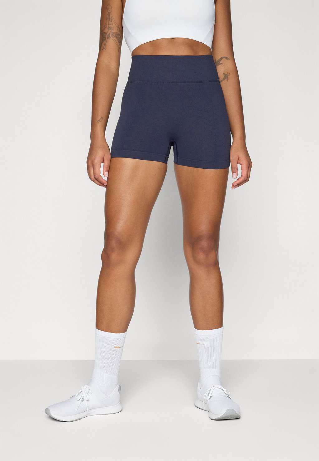 

Леггинсы DEFINE SEAMLESS V SHAPE SHORTS ICANIWILL, темно-синий