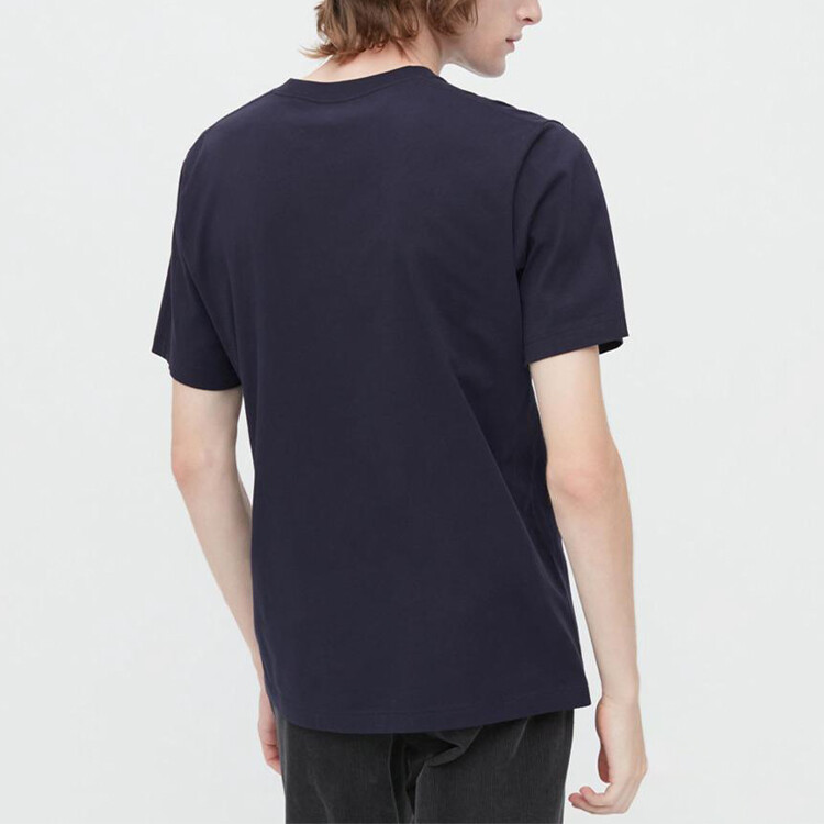 Футболка X Makoto Shinkai SS23 унисекс темно-синяя Uniqlo, темно-синий — фото 3