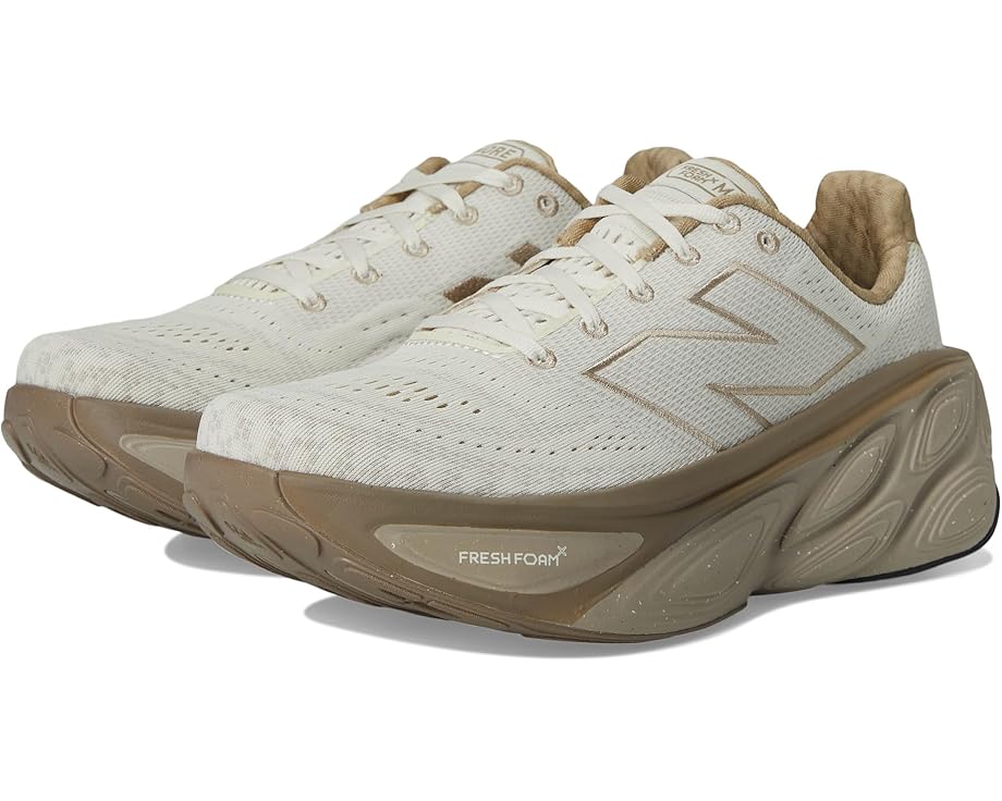 

Кроссовки New Balance Fresh Foam X More v5, цвет Linen/Dark Stoneware