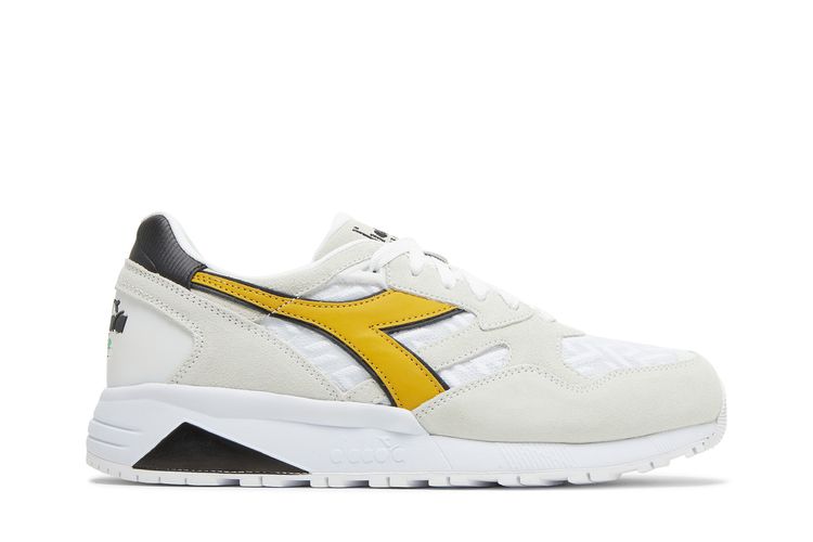 

Кроссовки N9002 Lux 'White Rich Gold', белый