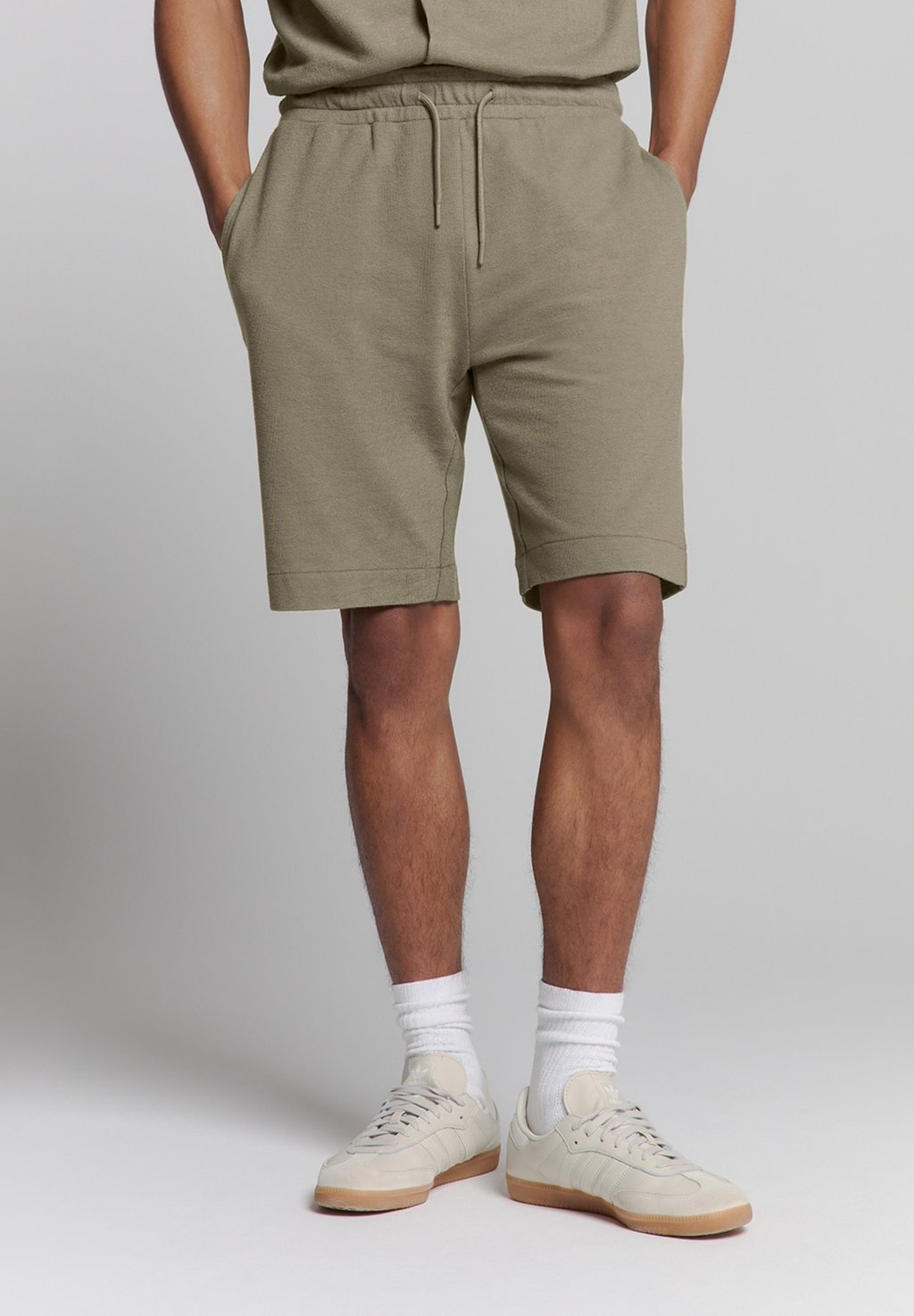 

Шорты Tracksuit bottoms NO EXCESS, цвет Dark Moss