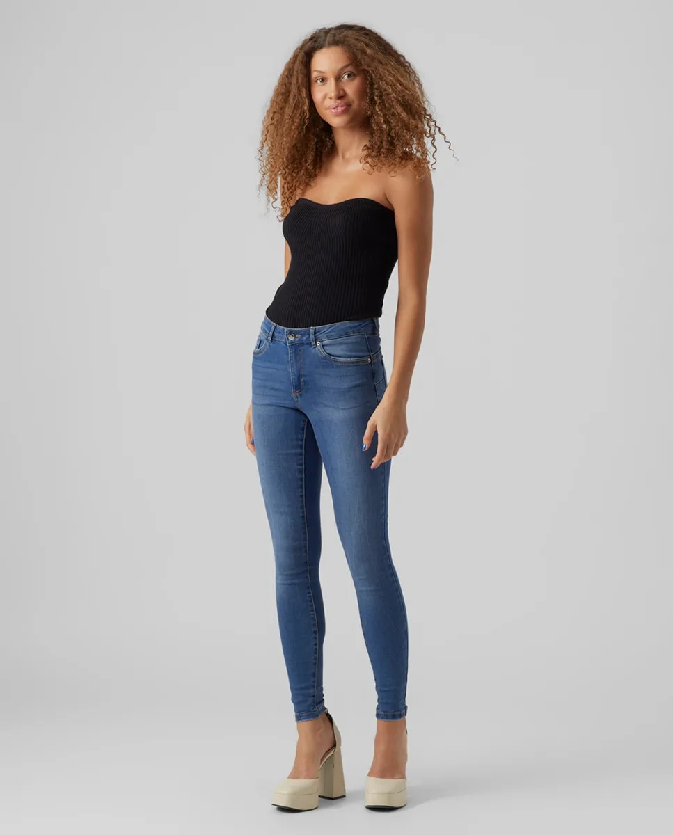 

Женские узкие джинсы Alia Vero Moda, индиго