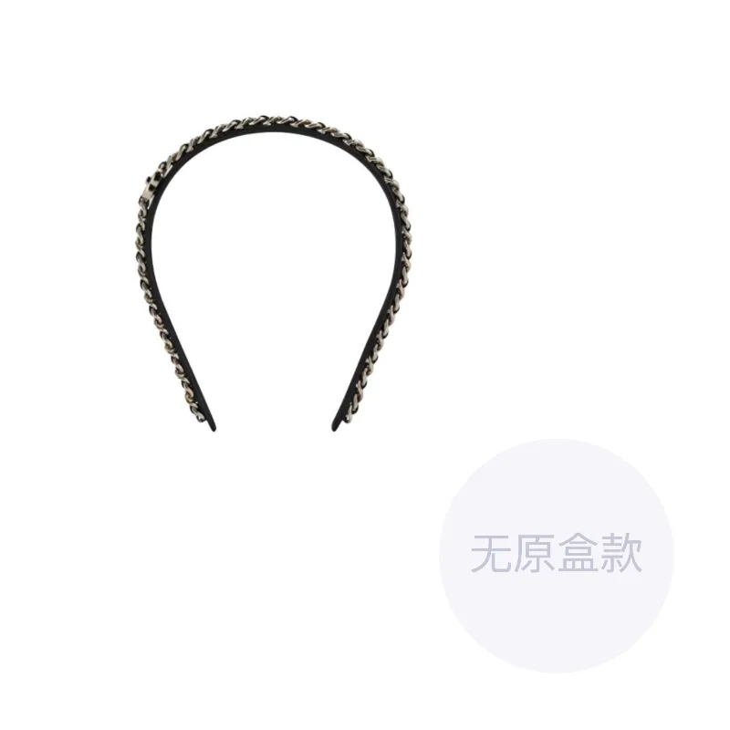 CHANEL Ободок из телячьей кожи для женщин черный/золотой