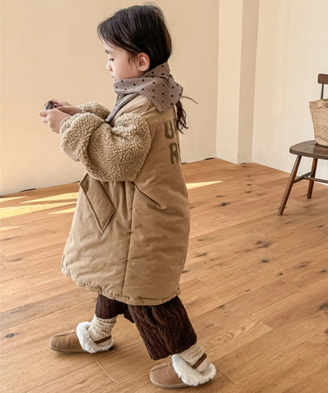 Детская куртка на синтепоне с меховой отделкой рукавов, aimoha-KIDS-, синий — фото 4