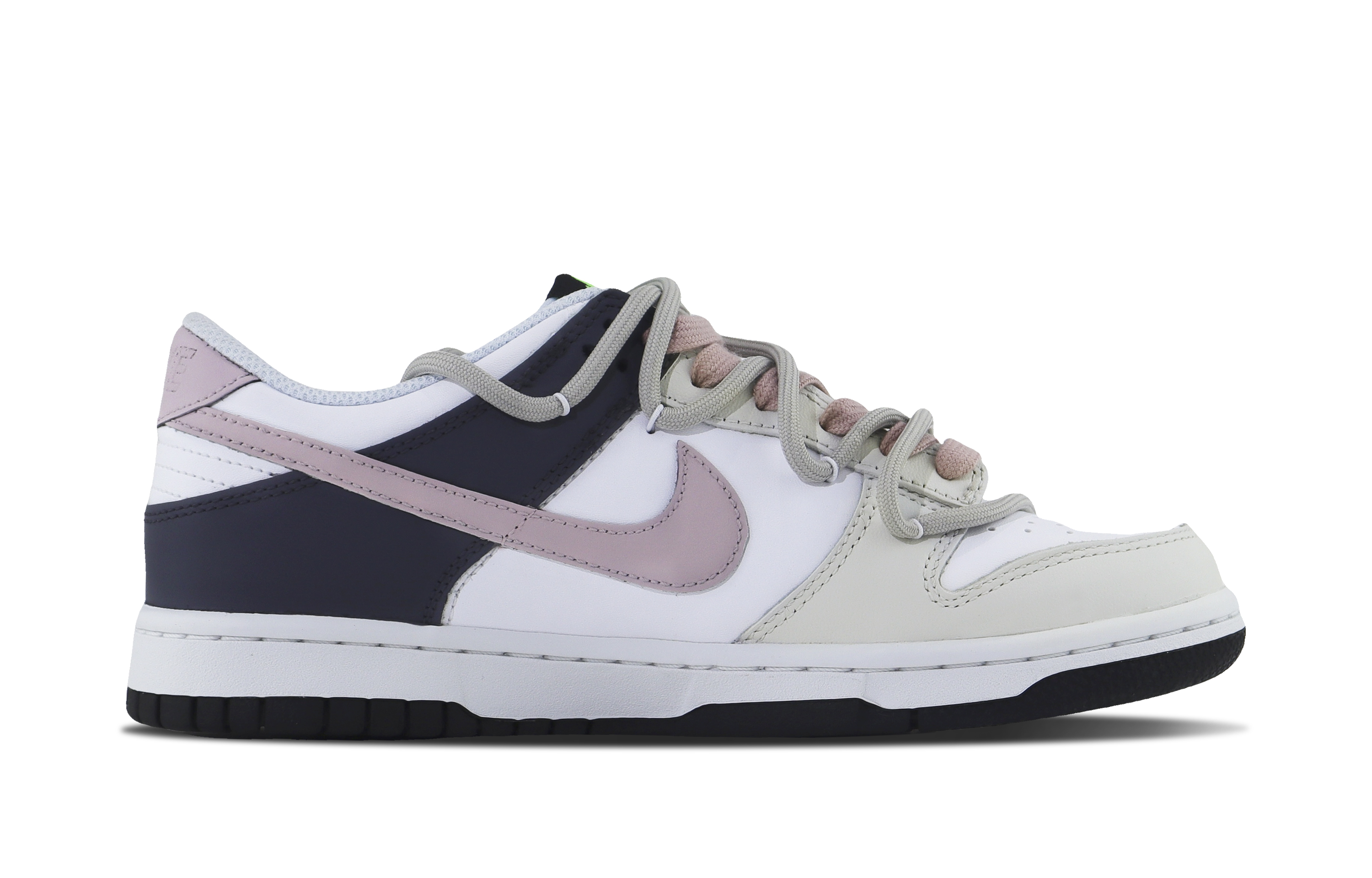 

Кроссовки Nike Dunk Skateboarding Shoes Women's Low-top White/pink, белый