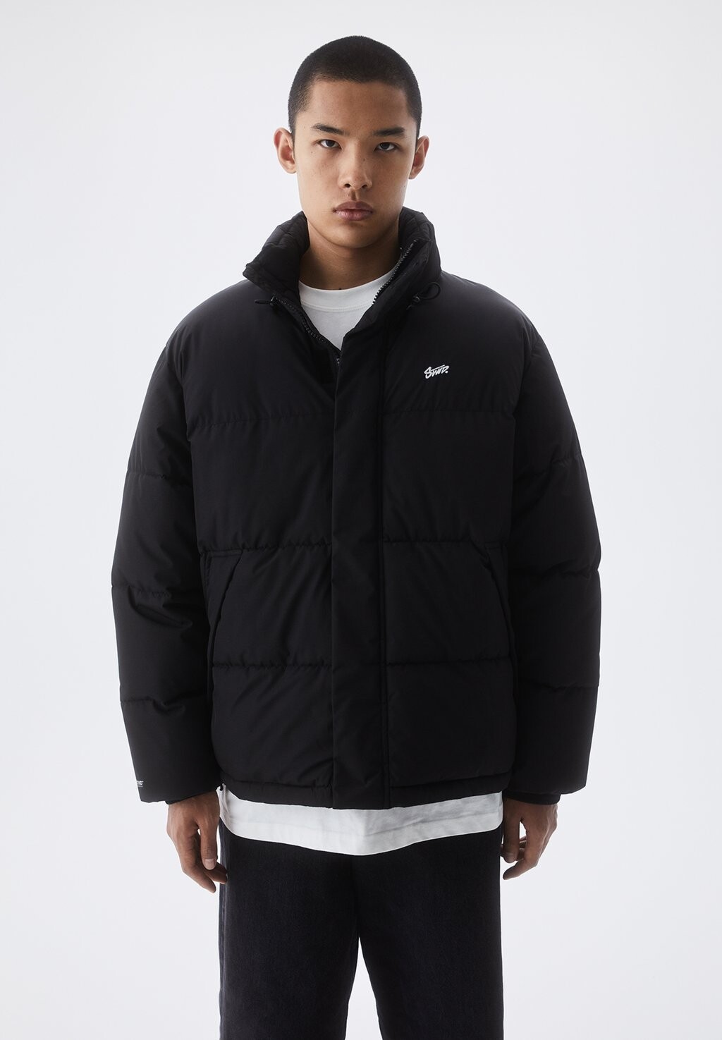

Зимняя куртка Stwd Paneled Puffer PULL&BEAR, черный