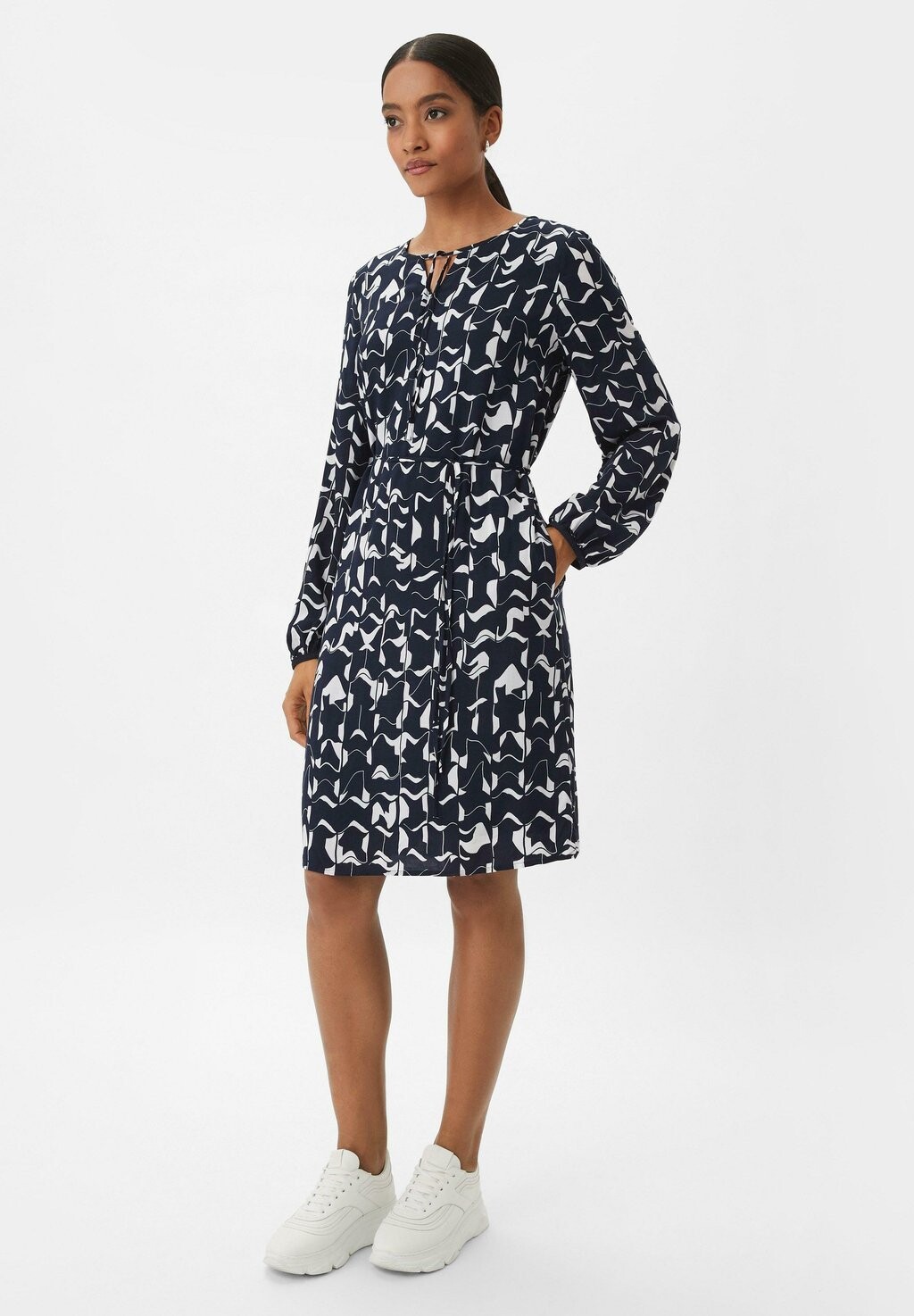 

Повседневное платье MIT BINDE comma casual identity, цвет navy