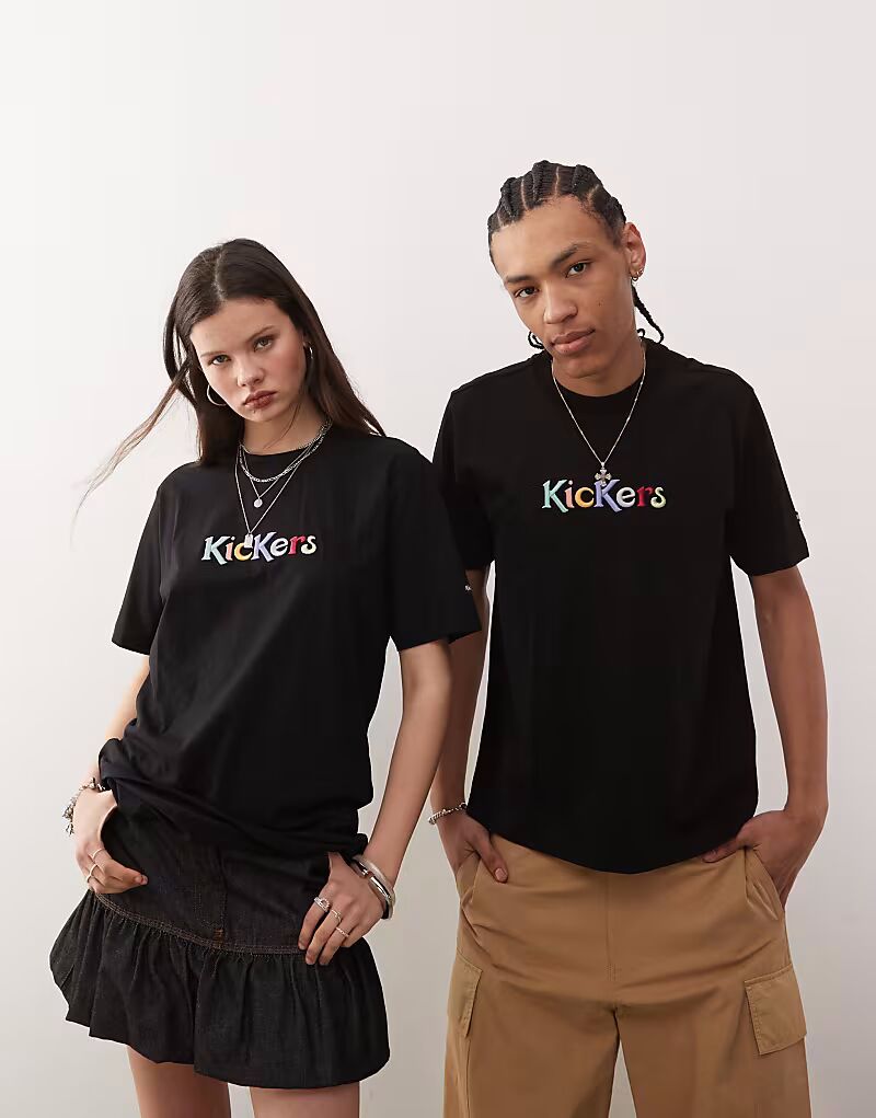 

Футболка Kickers унисекс с принтом большого размера черного цвета
