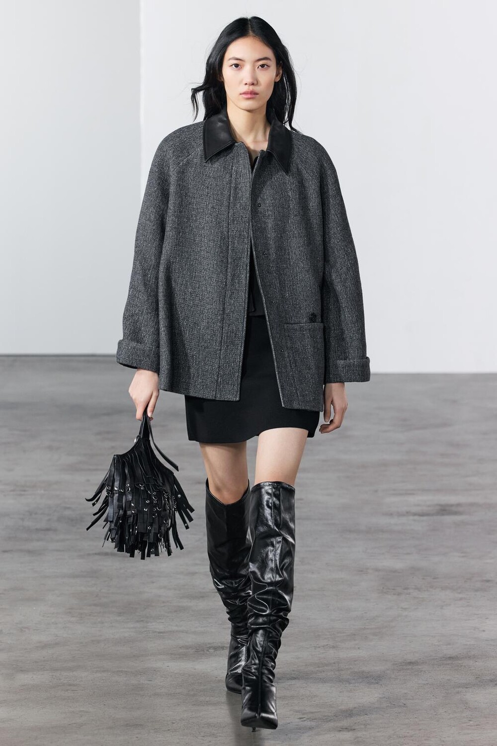 

Пальто с кожаным воротником коллекция zw ZARA, белый/серый