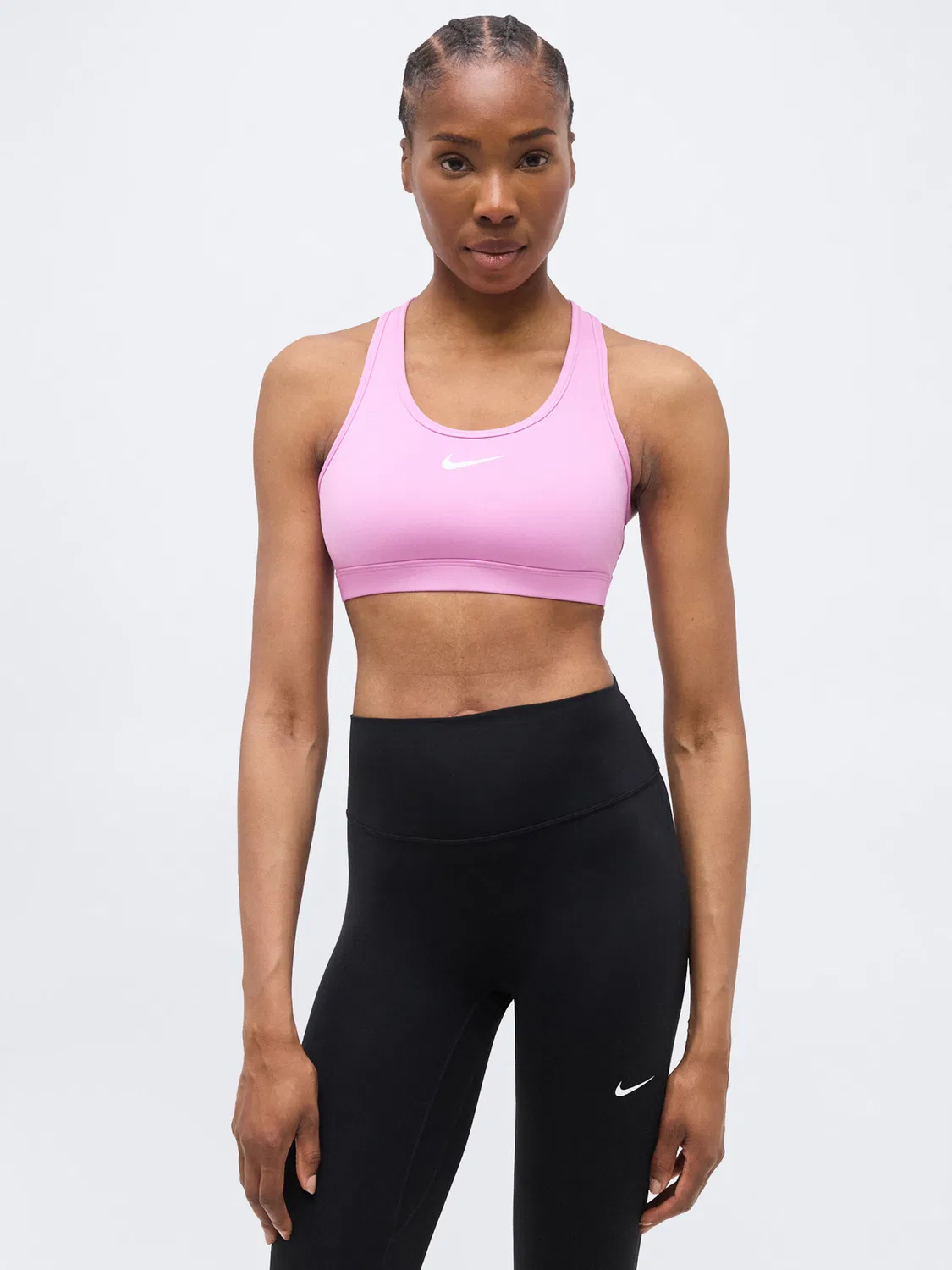 Спортивный бюстгальтер-бралетт с логотипом 'SWOOSH' Nike, Light Pink — фото 2